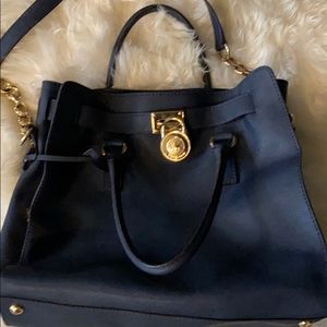 Micheal Kors purse